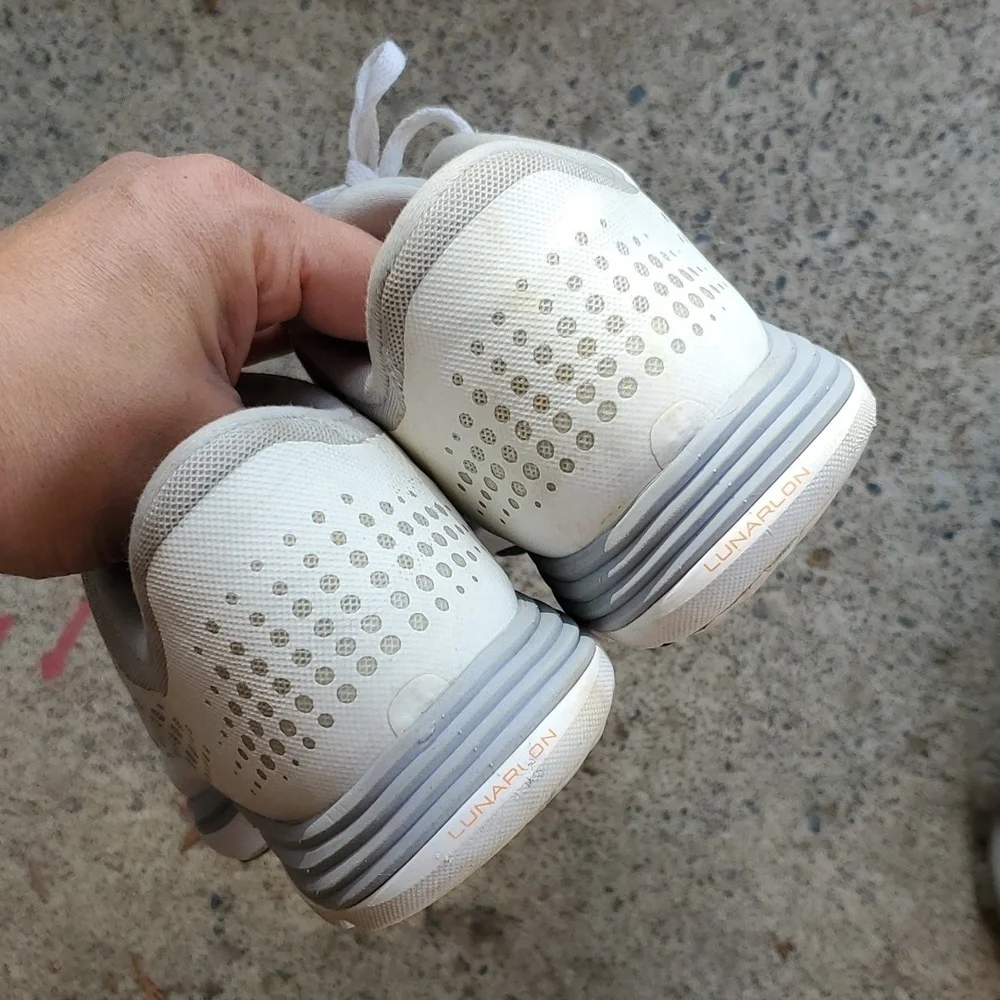 Nike Lunarlon 628537 white sneakers